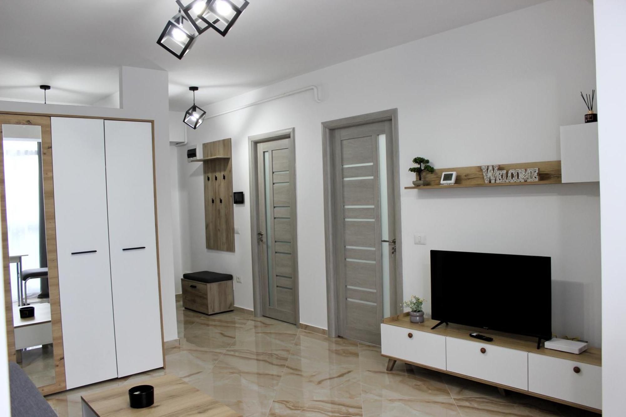 Deluxe Apartments On G Enescu Blvd Near Stefan Cel Mare University Suceava Esterno foto