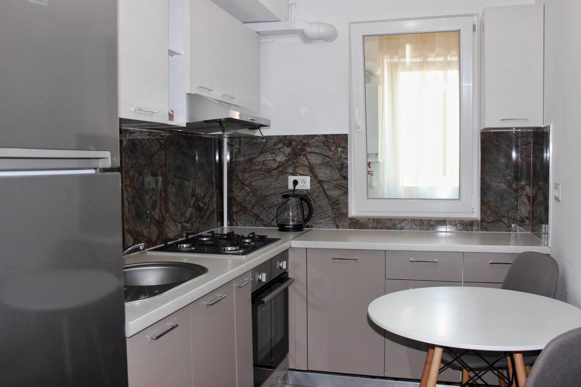Deluxe Apartments On G Enescu Blvd Near Stefan Cel Mare University Suceava Esterno foto